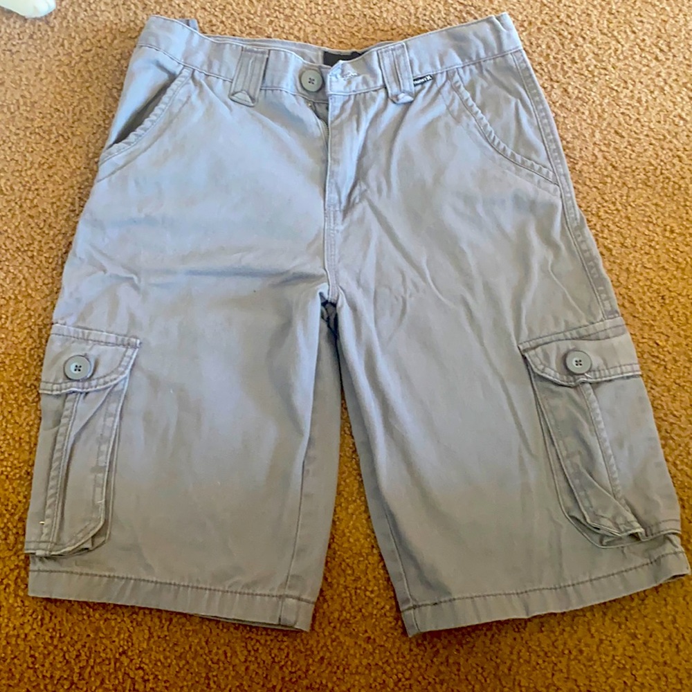 Hurley grey cargo shorts. Men’s 31” waist, 16” length.